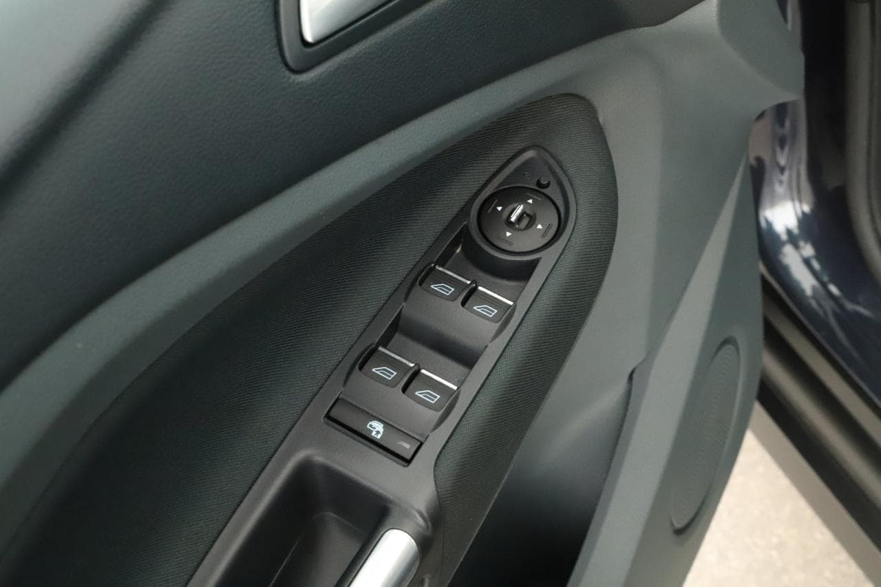 2014 Ford C-Max - 19