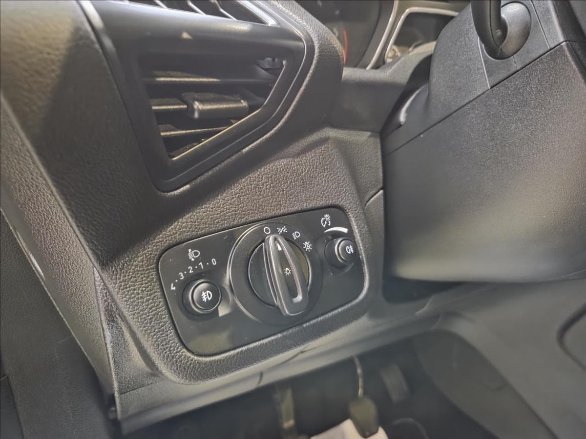 2015 Ford C-Max - 20