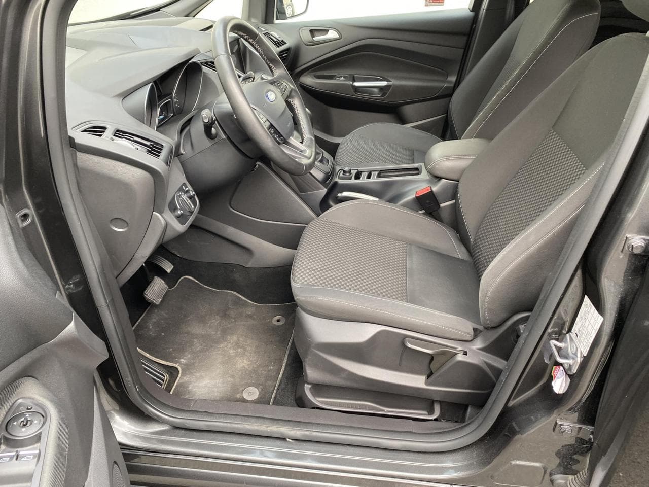 2019 Ford C-MAX - 9