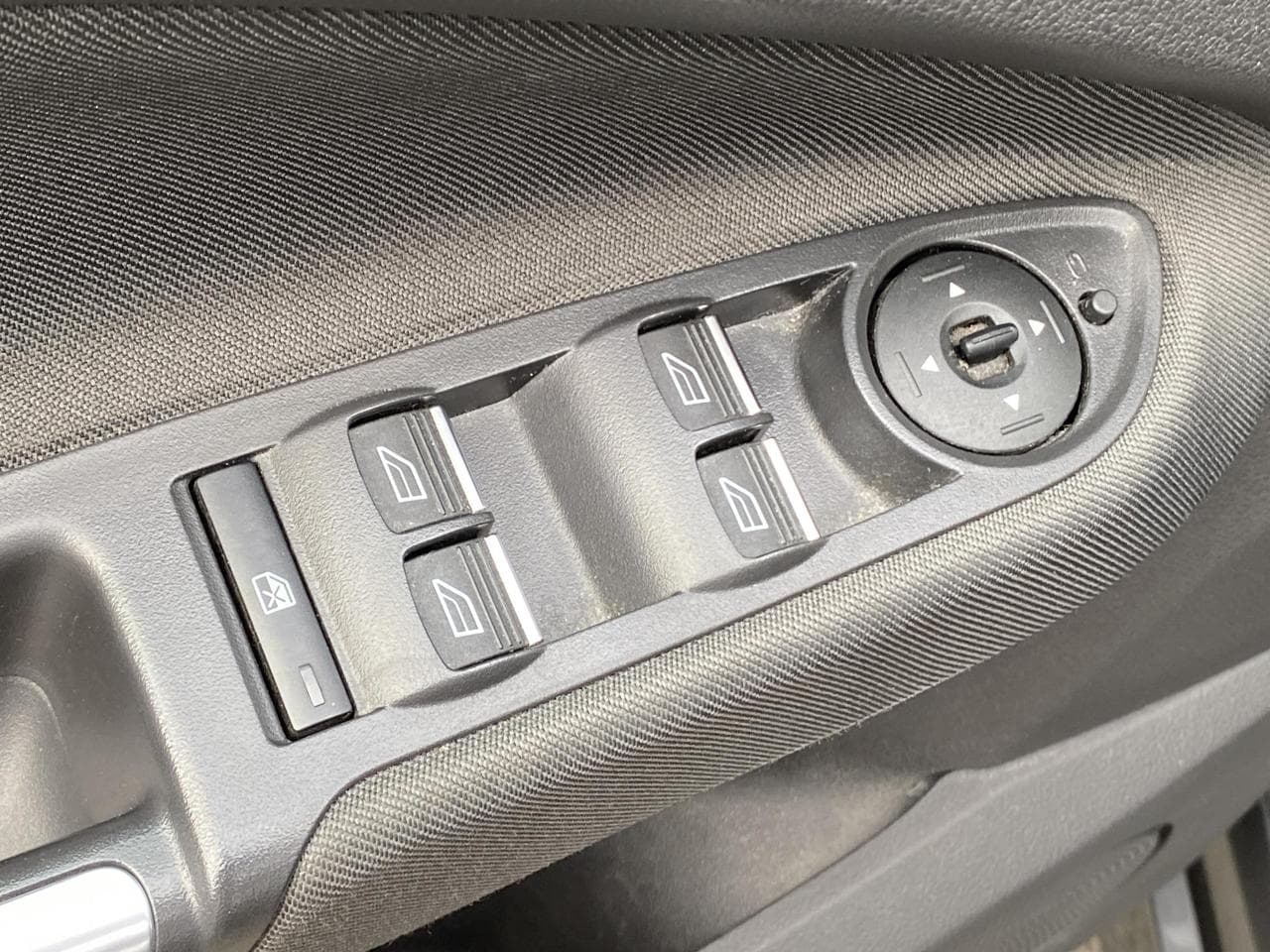 2019 Ford C-MAX - 11