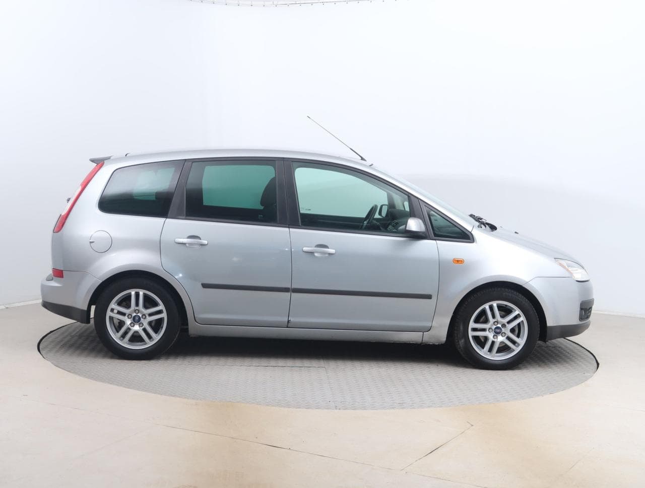 2003 Ford C-Max - 15