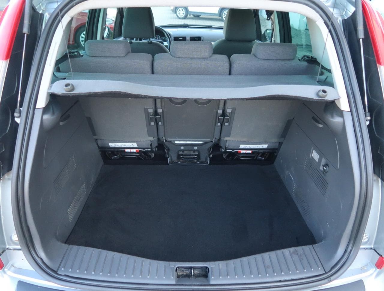 2003 Ford C-Max - 37