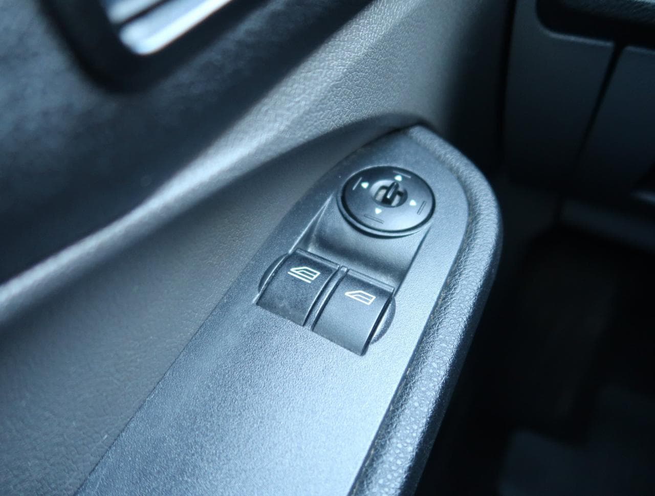 2003 Ford C-Max - 39