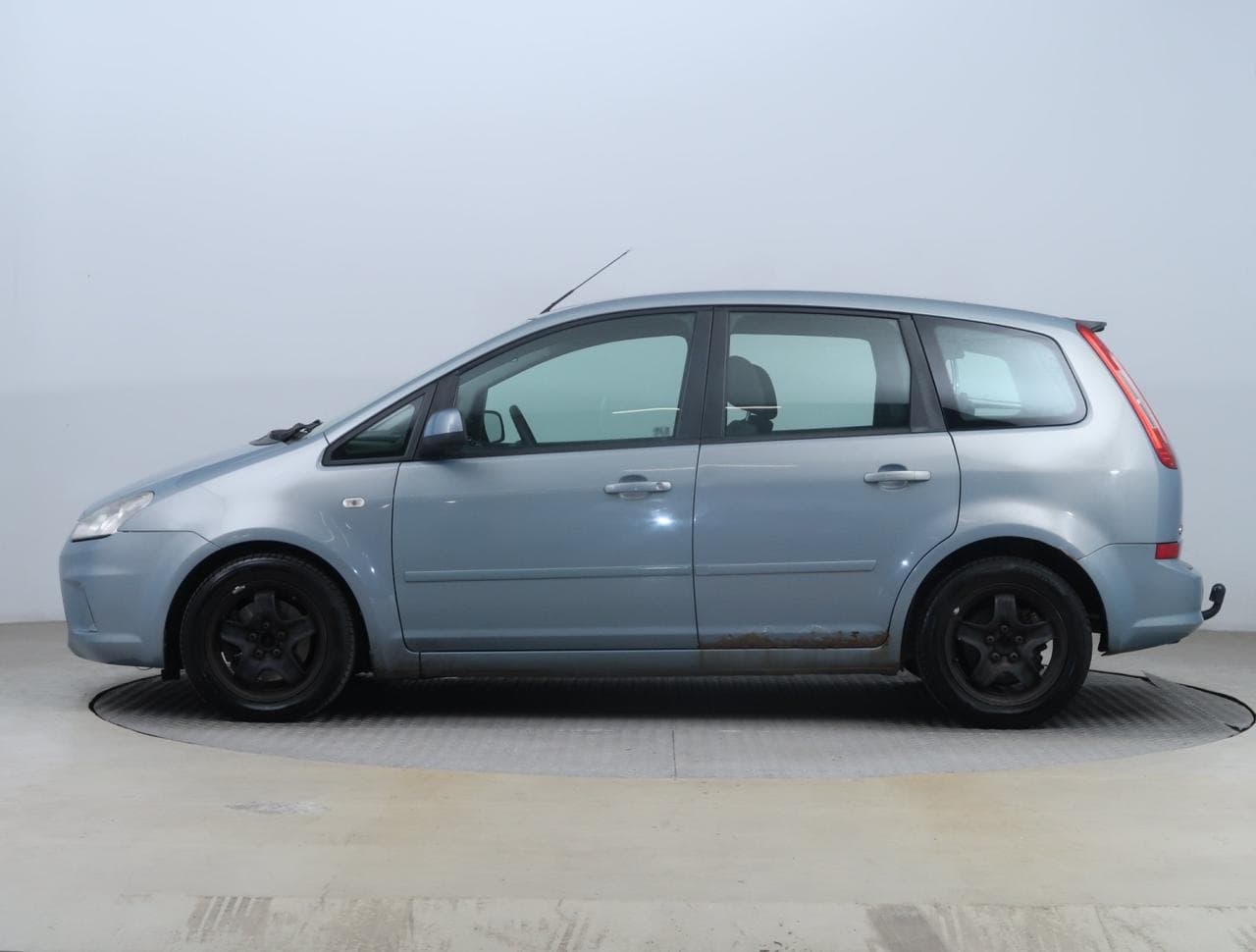 2010 Ford C-MAX - 4