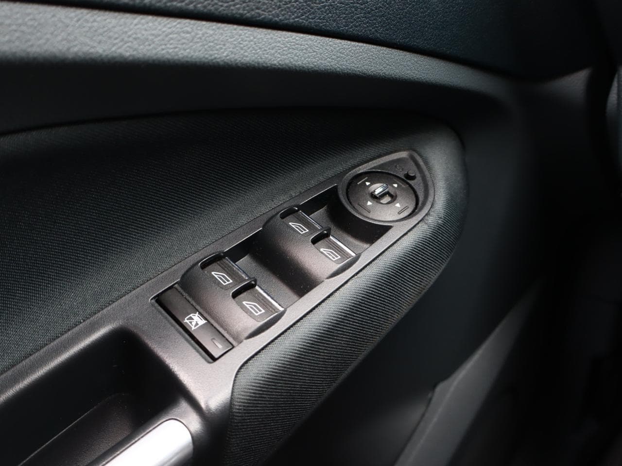 2014 Ford C-MAX - 19