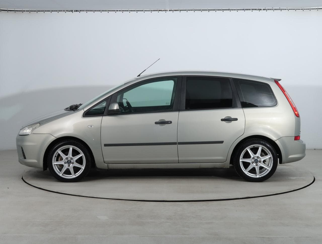 2009 Ford C-MAX - 4