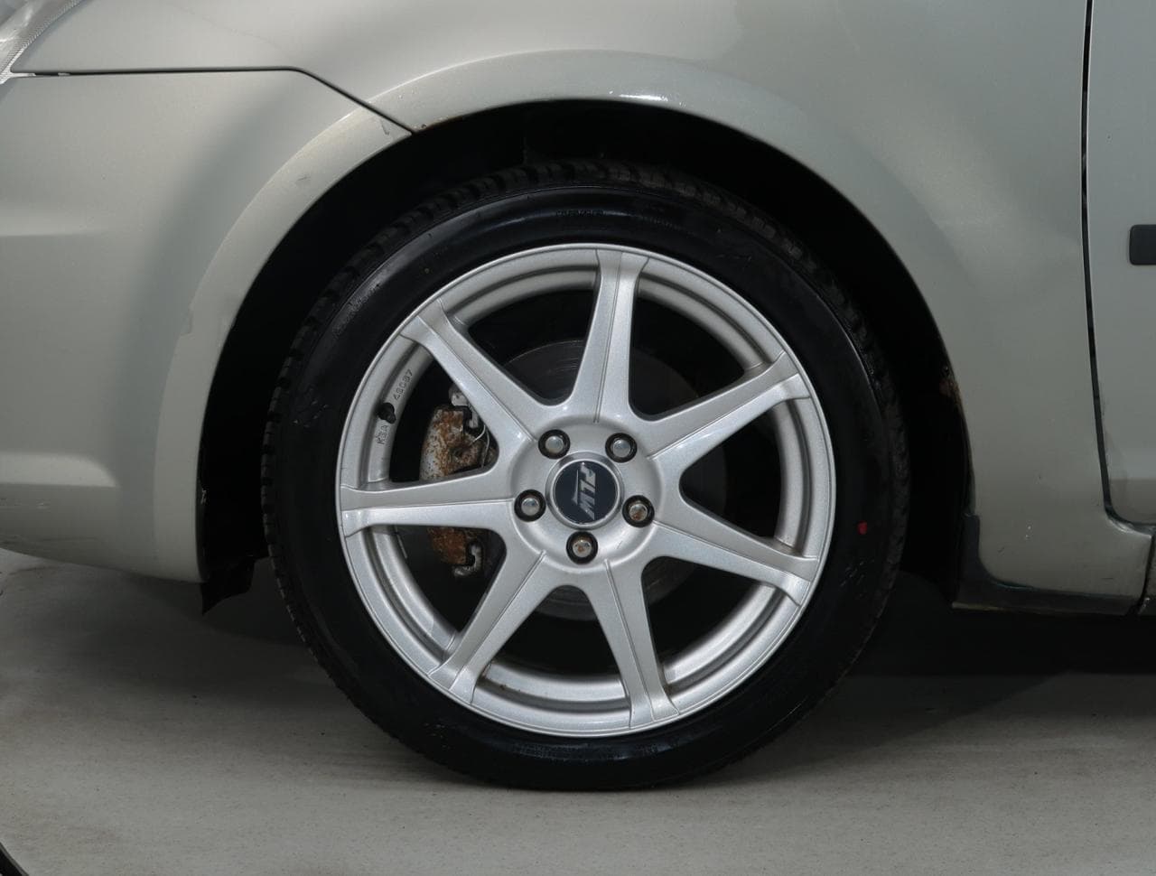2009 Ford C-MAX - 30