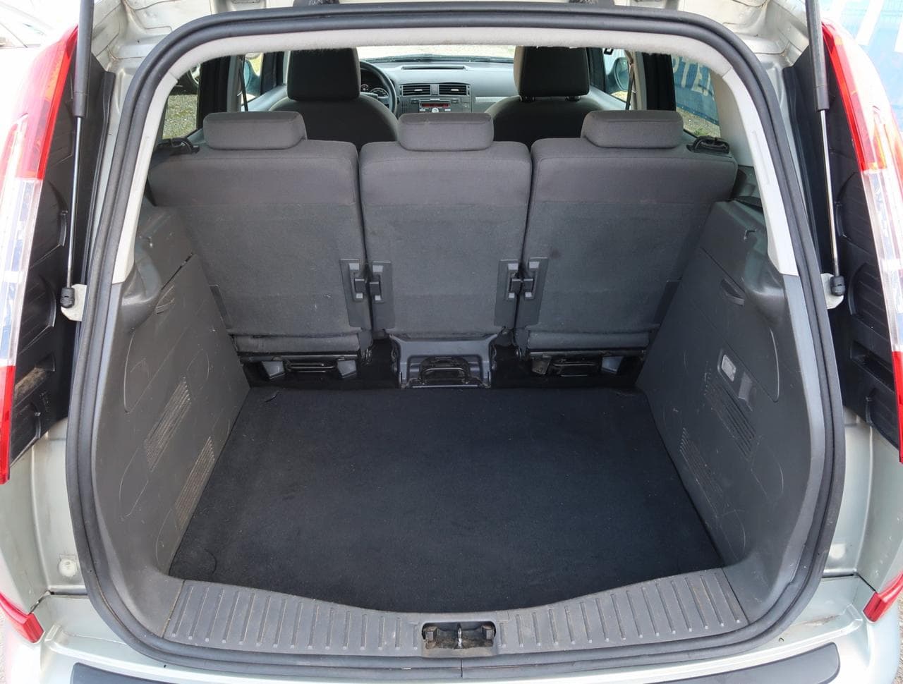 2009 Ford C-MAX - 28