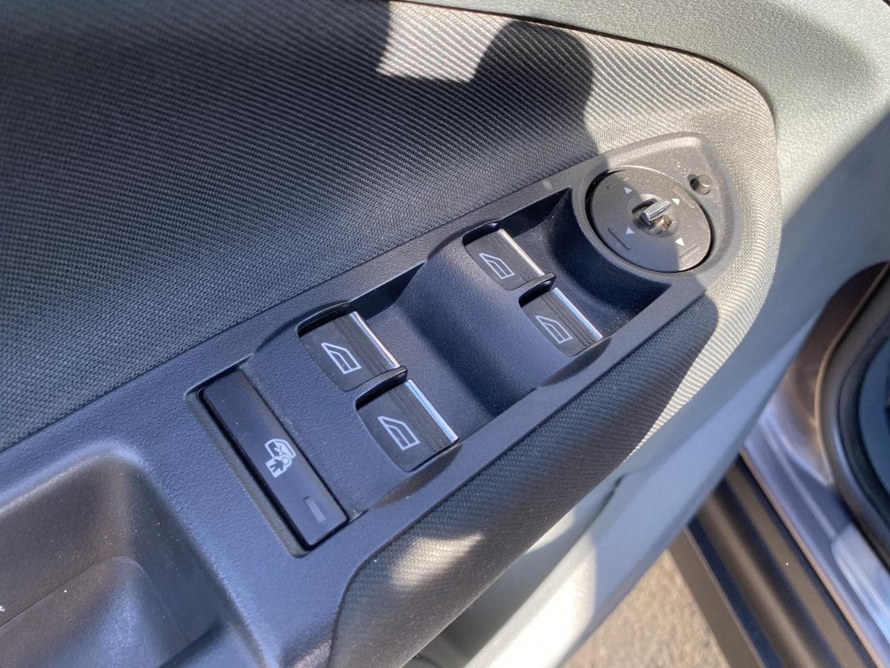 2014 Ford C-MAX - 24