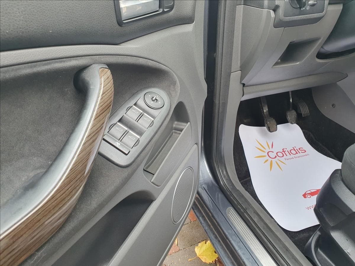 2008 Ford C-MAX - 23