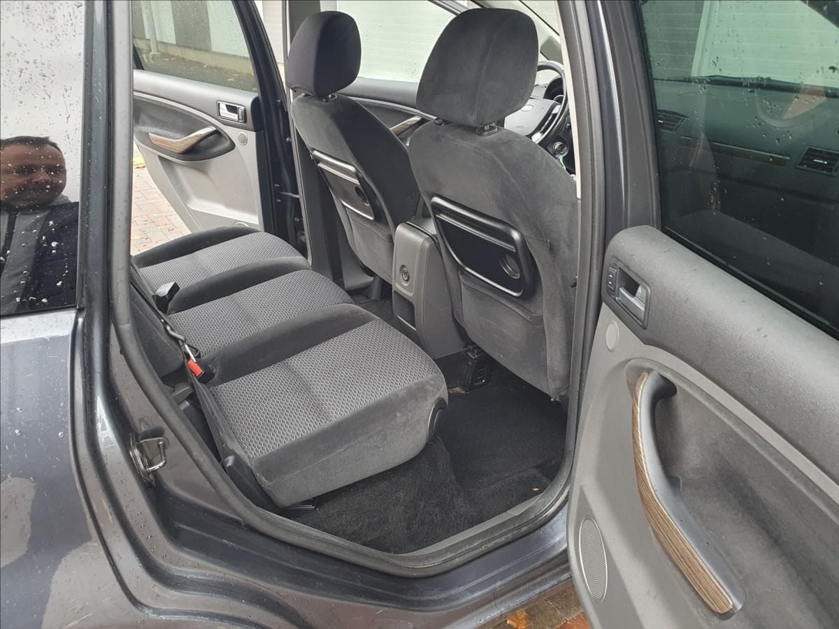 2008 Ford C-MAX - 16