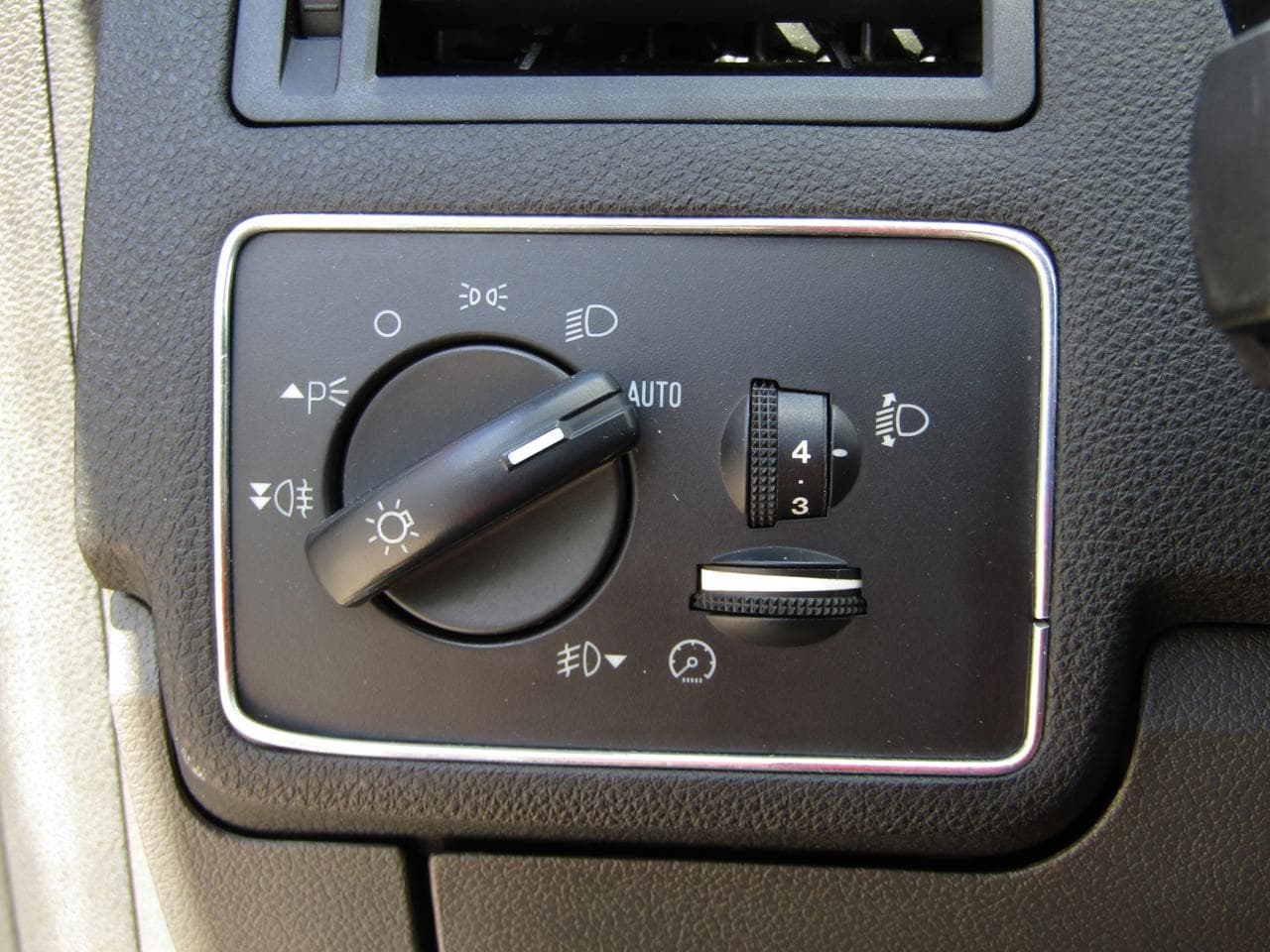 2009 Ford C-MAX - 12