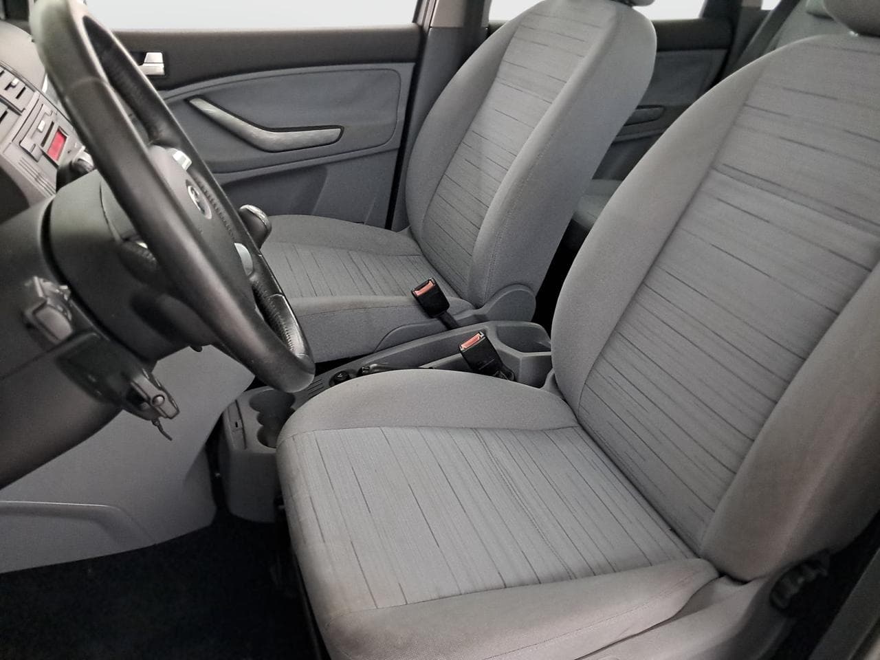 2008 Ford C-MAX - 16