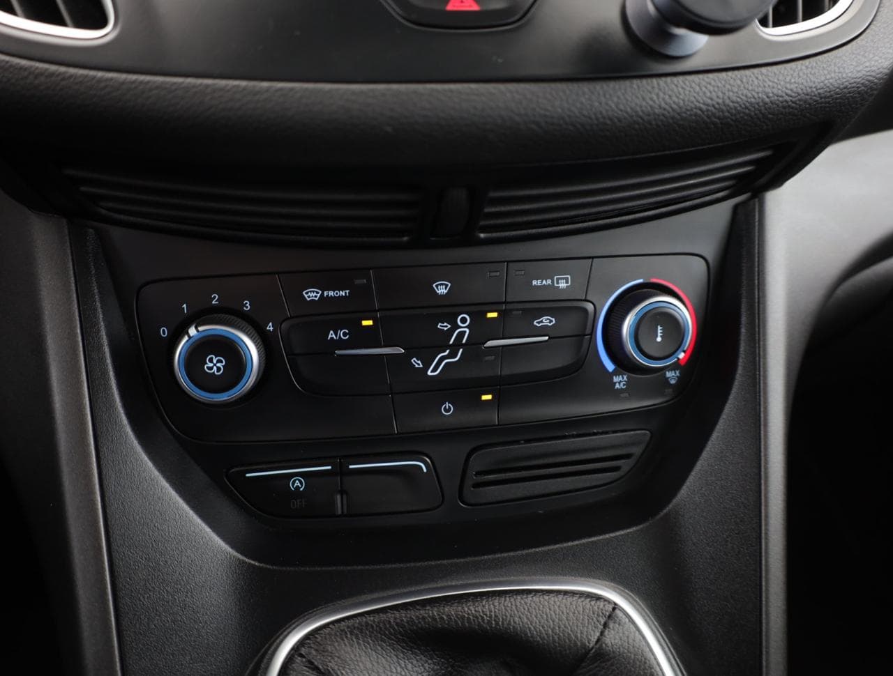 2019 Ford C-MAX - 16