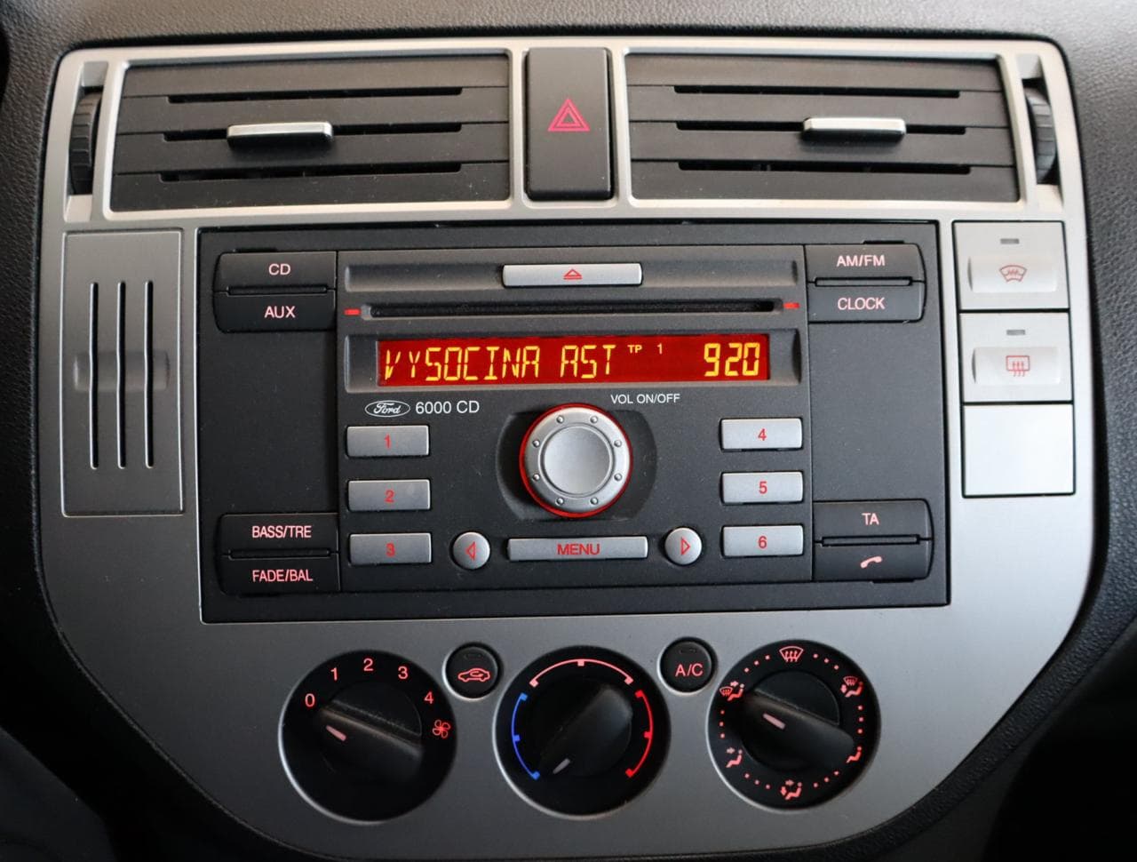 2010 Ford C-MAX - 18