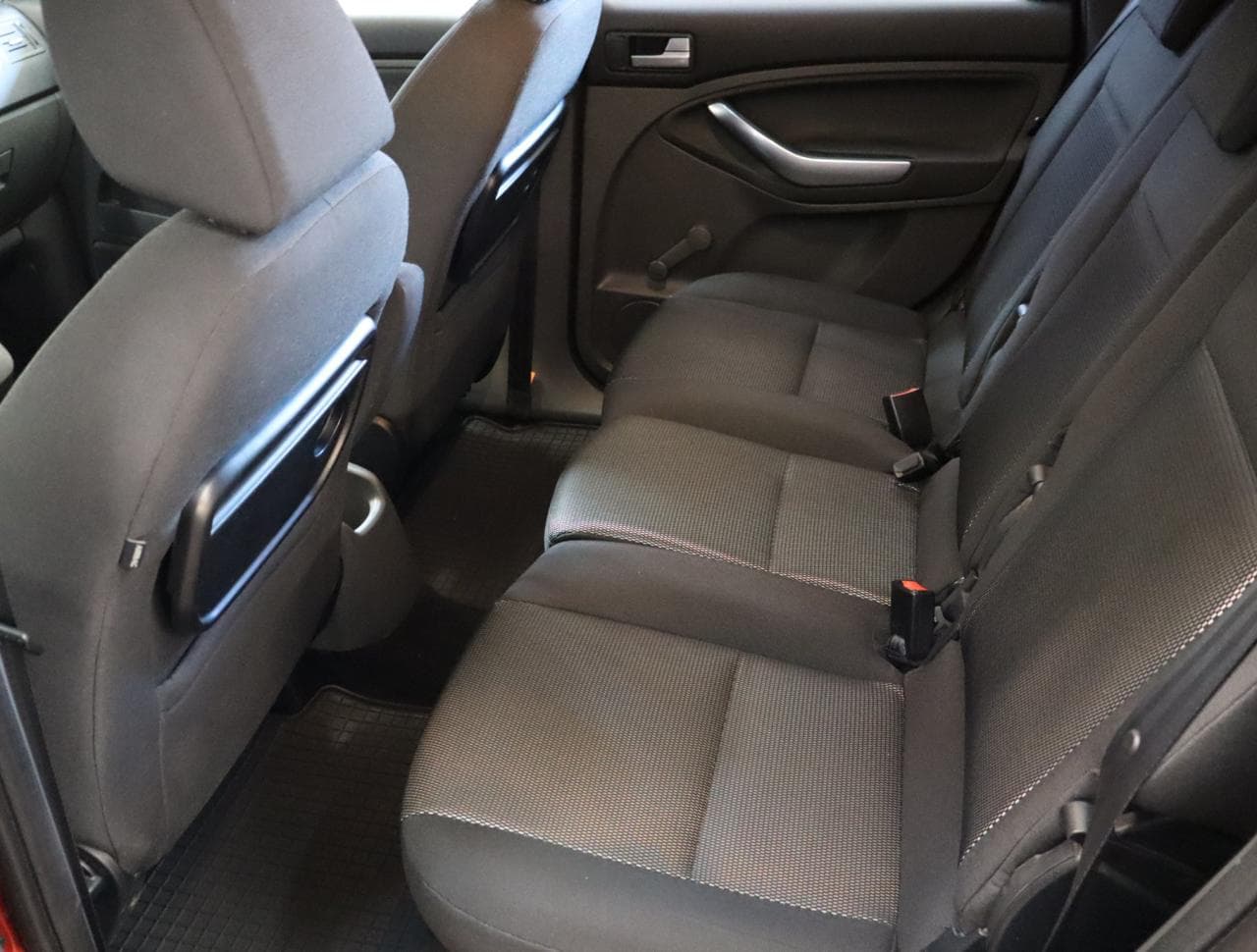 2010 Ford C-MAX - 15