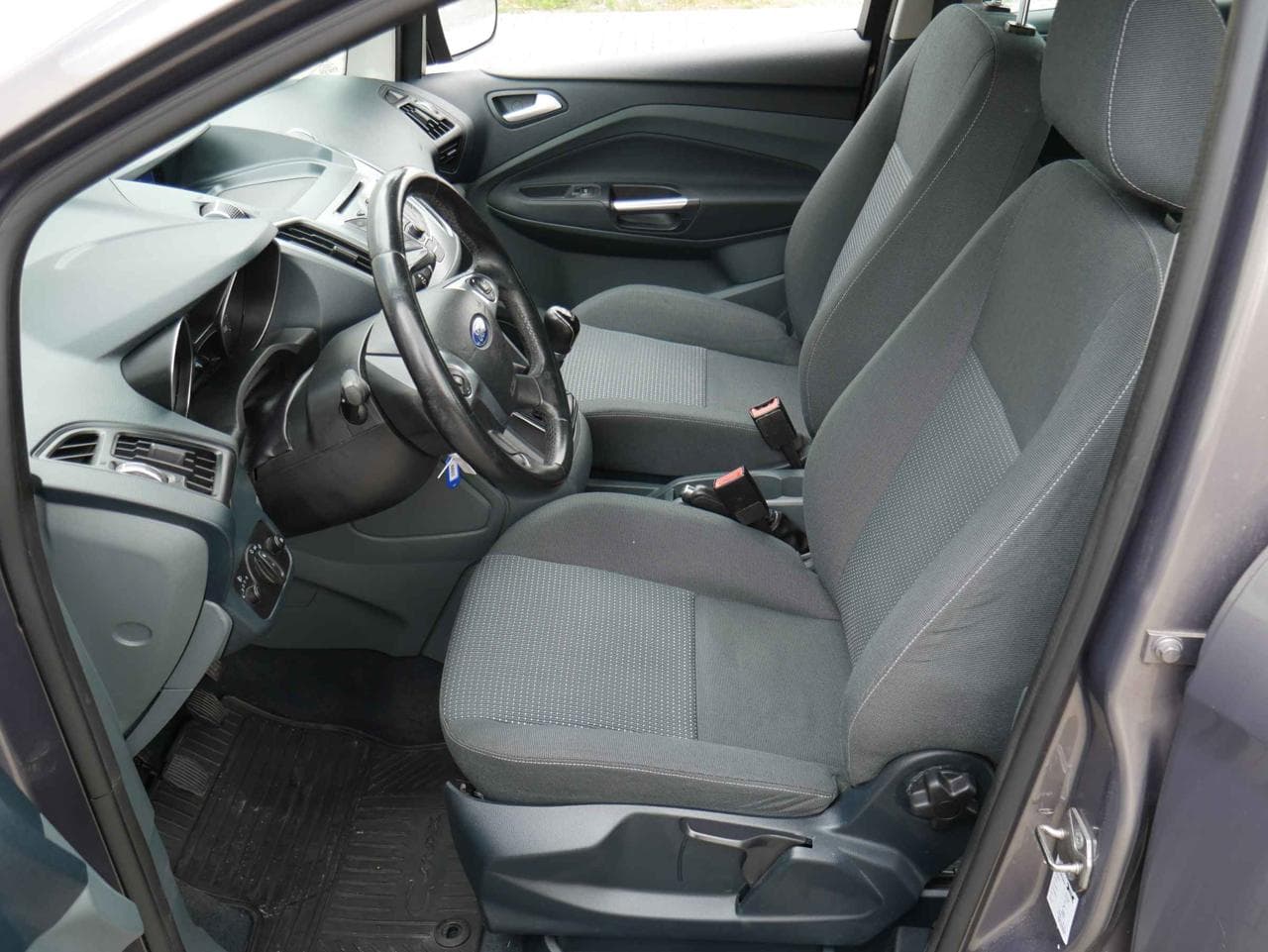 2012 Ford C-MAX - 9