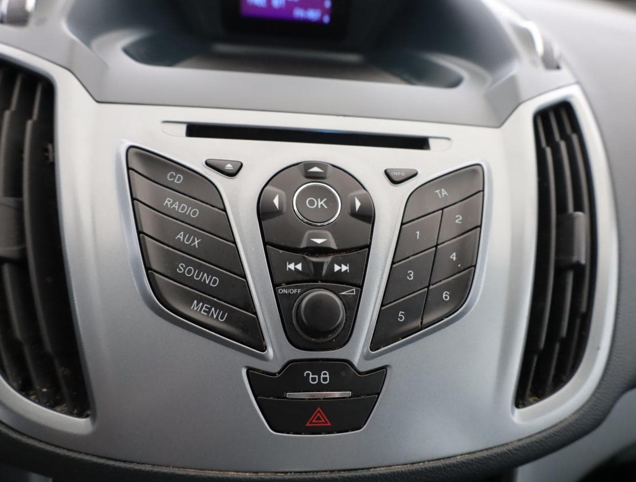 2012 Ford C-MAX - 23