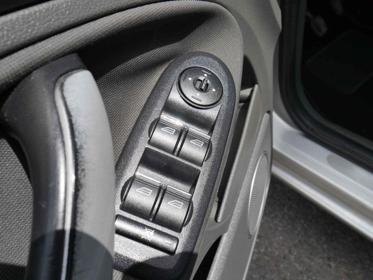 2009 Ford C-MAX - 21
