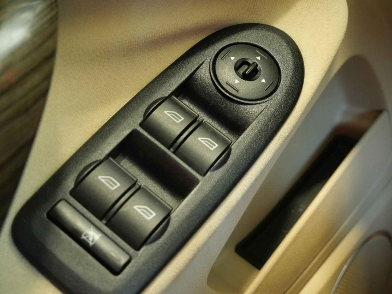 2007 Ford C-MAX - 14