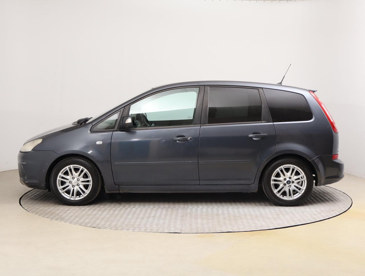 2010 Ford C-MAX - 7
