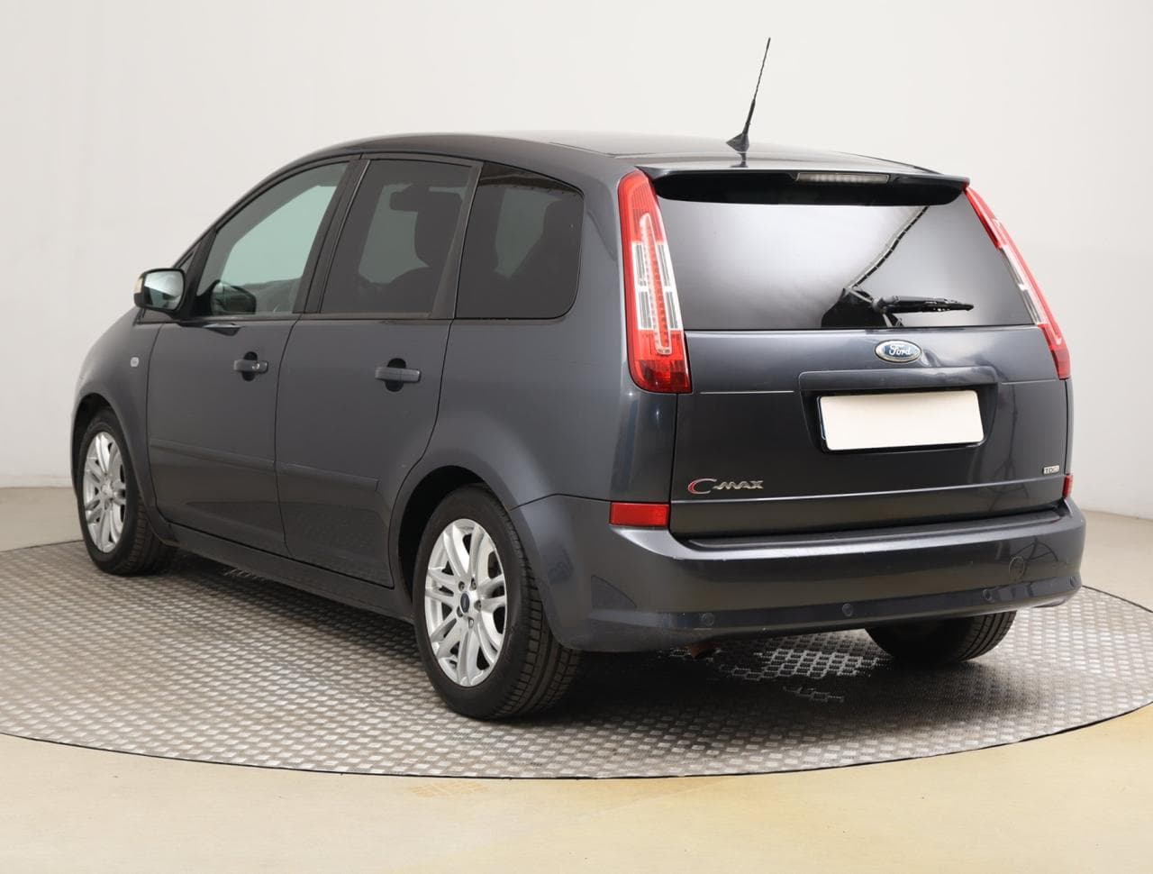 2010 Ford C-MAX - 8