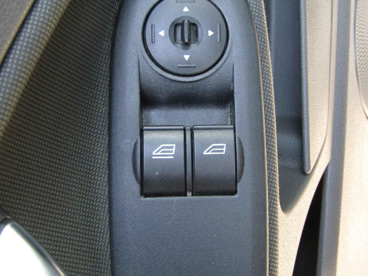 2009 Ford C-MAX - 20