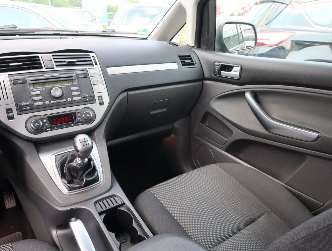 2010 Ford C-MAX - 11