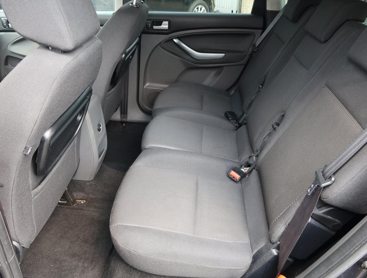 2010 Ford C-MAX - 15