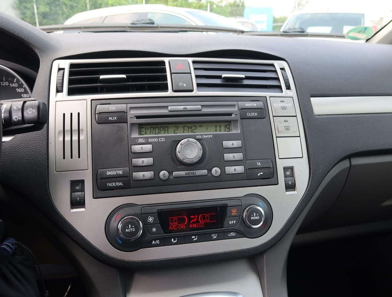 2010 Ford C-MAX - 18