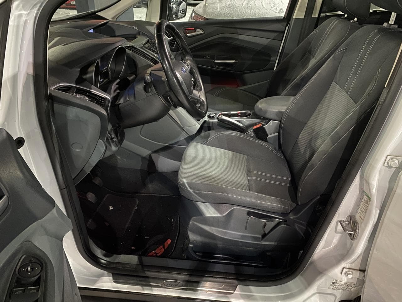 2014 Ford C-MAX - 9