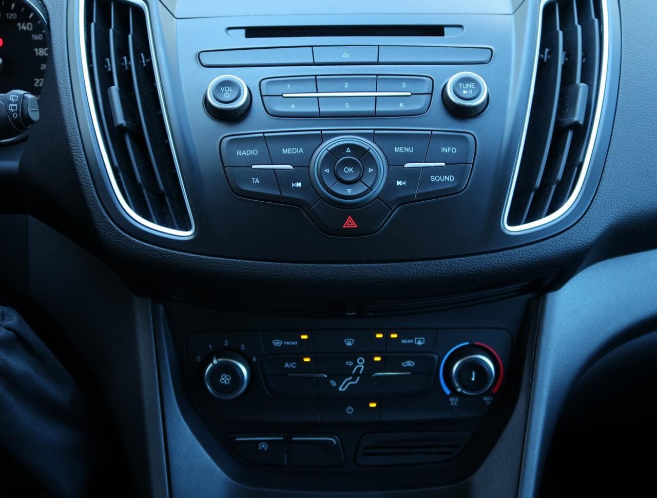 2016 Ford C-MAX - 18