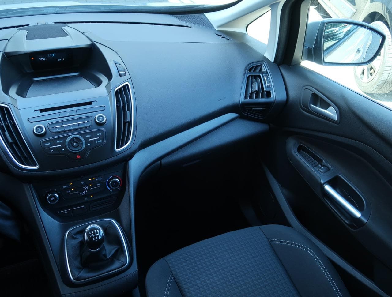 2016 Ford C-MAX - 11