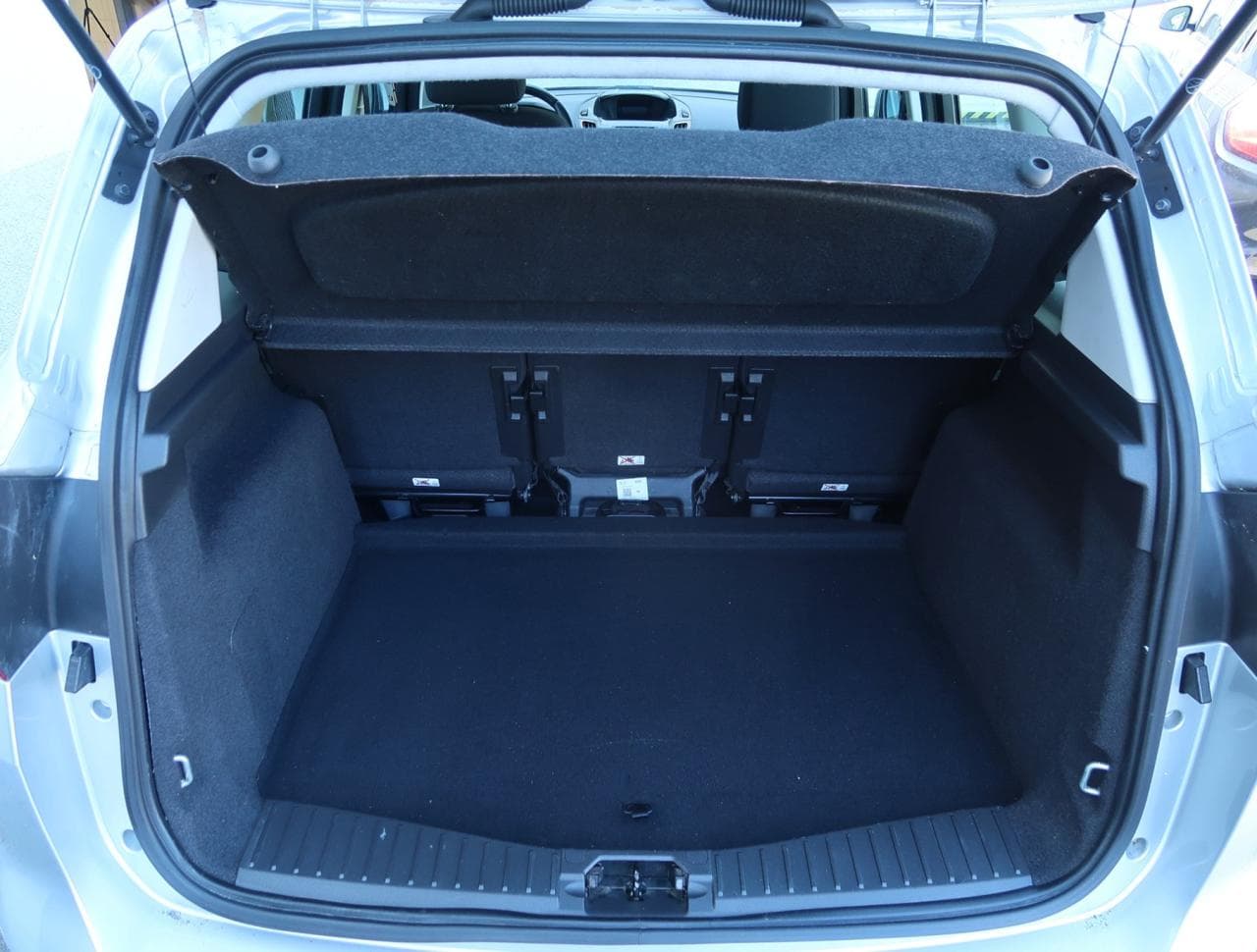 2016 Ford C-MAX - 20