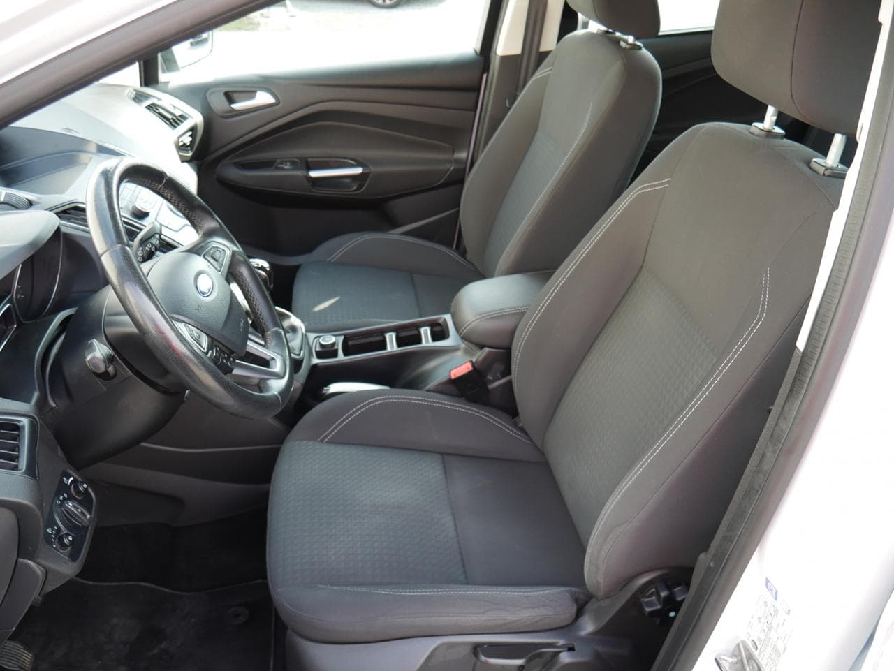 2017 Ford C-MAX - 9
