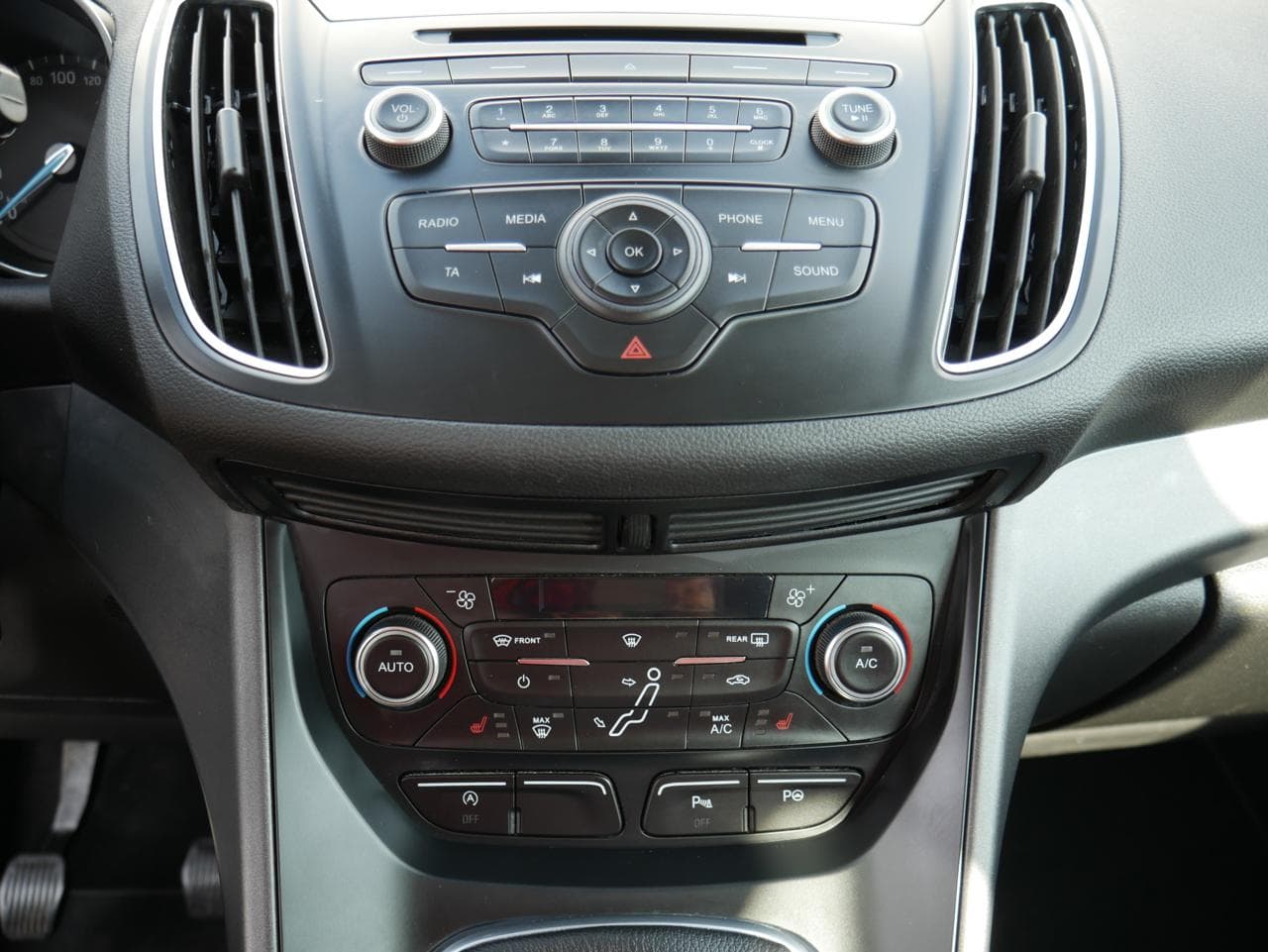 2017 Ford C-MAX - 14