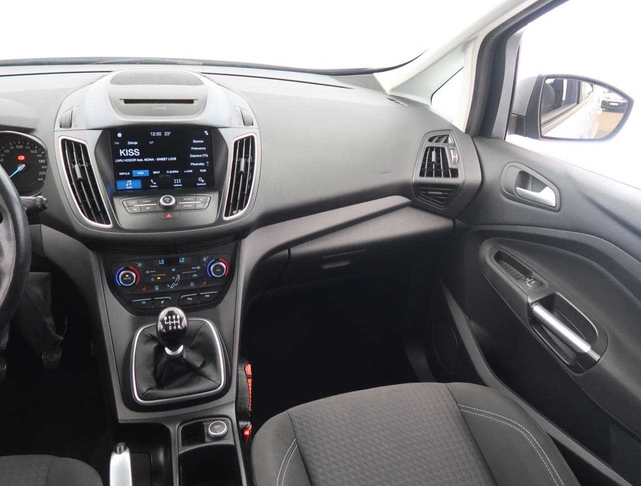 2018 Ford C-MAX - 11