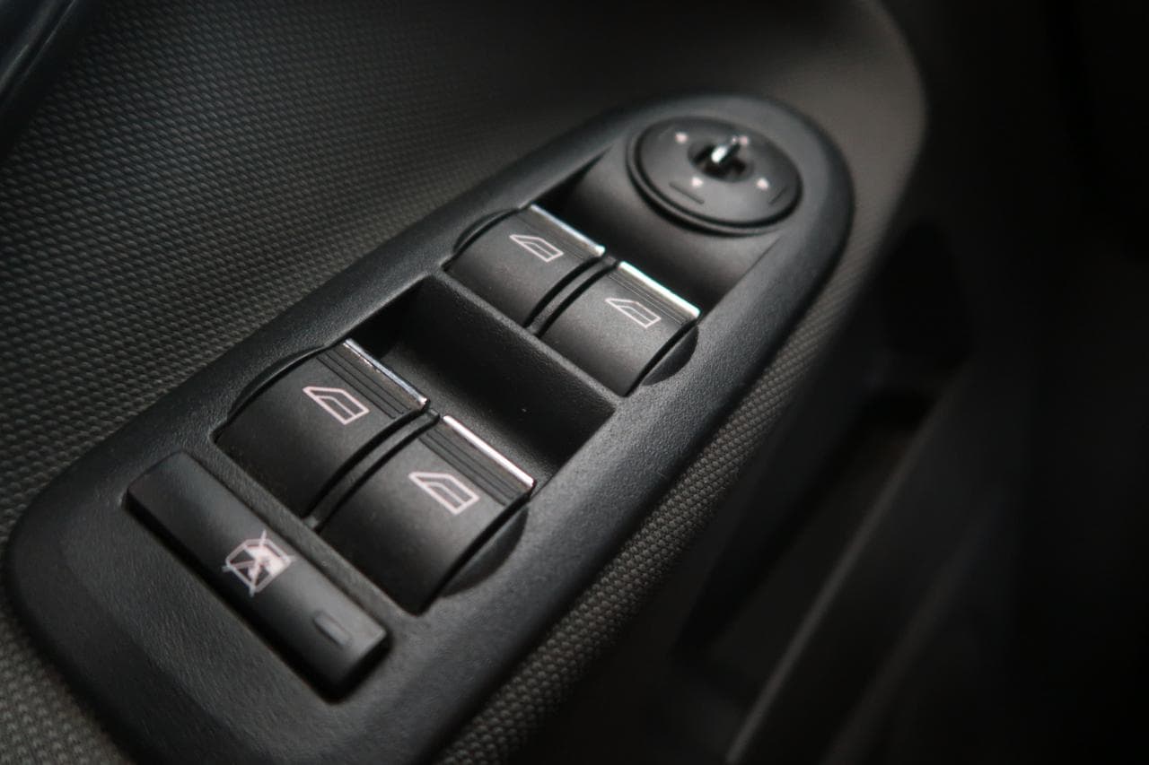 2009 Ford C-MAX - 20