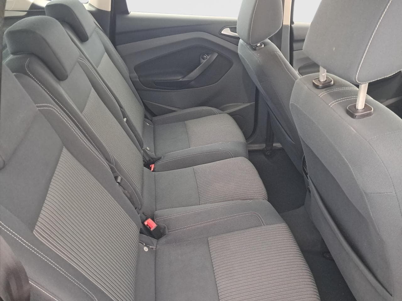2013 Ford C-MAX - 13