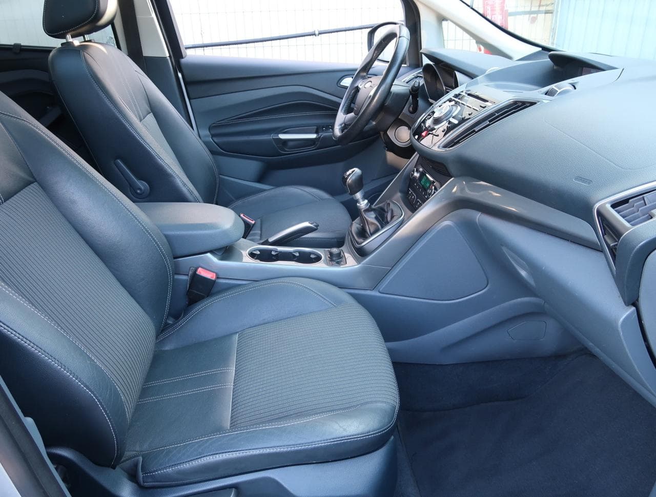 2014 Ford C-MAX - 12