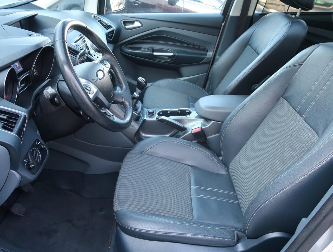2014 Ford C-MAX - 16