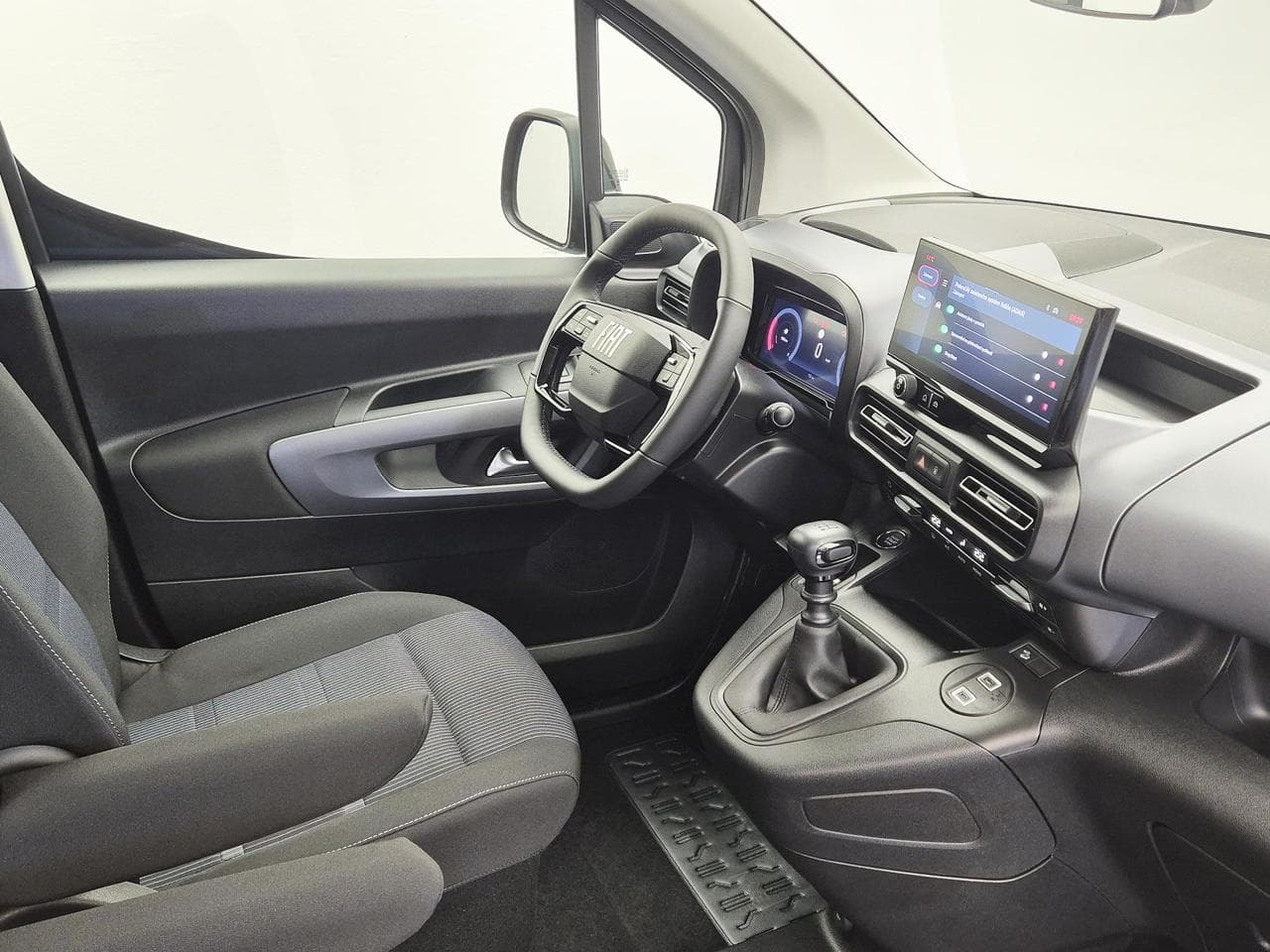2025 Fiat DOBLO - 5
