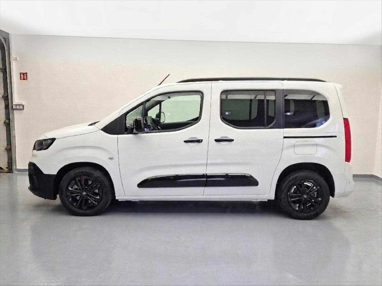 2025 Fiat DOBLO - 4