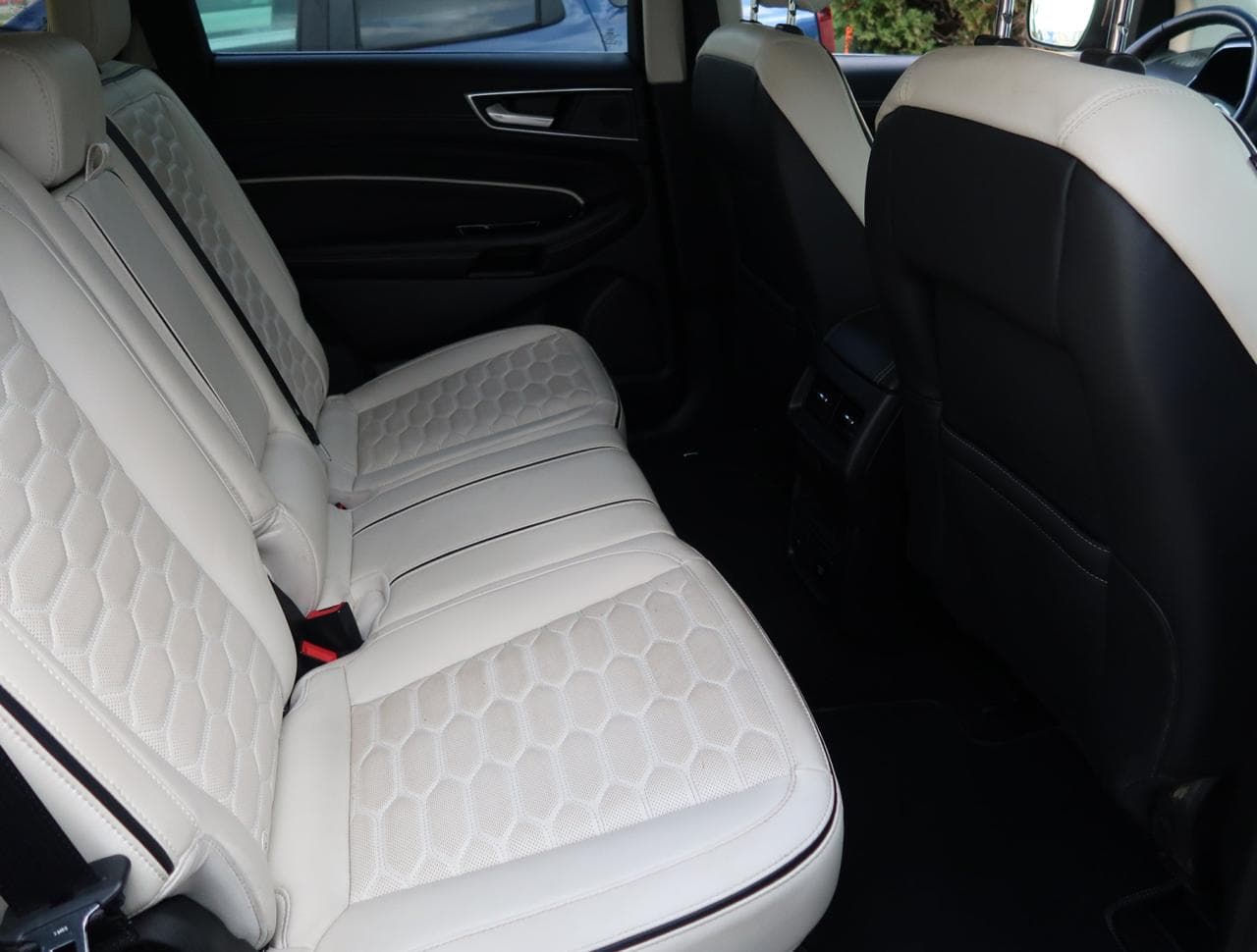 2019 Ford Ostatní - 25