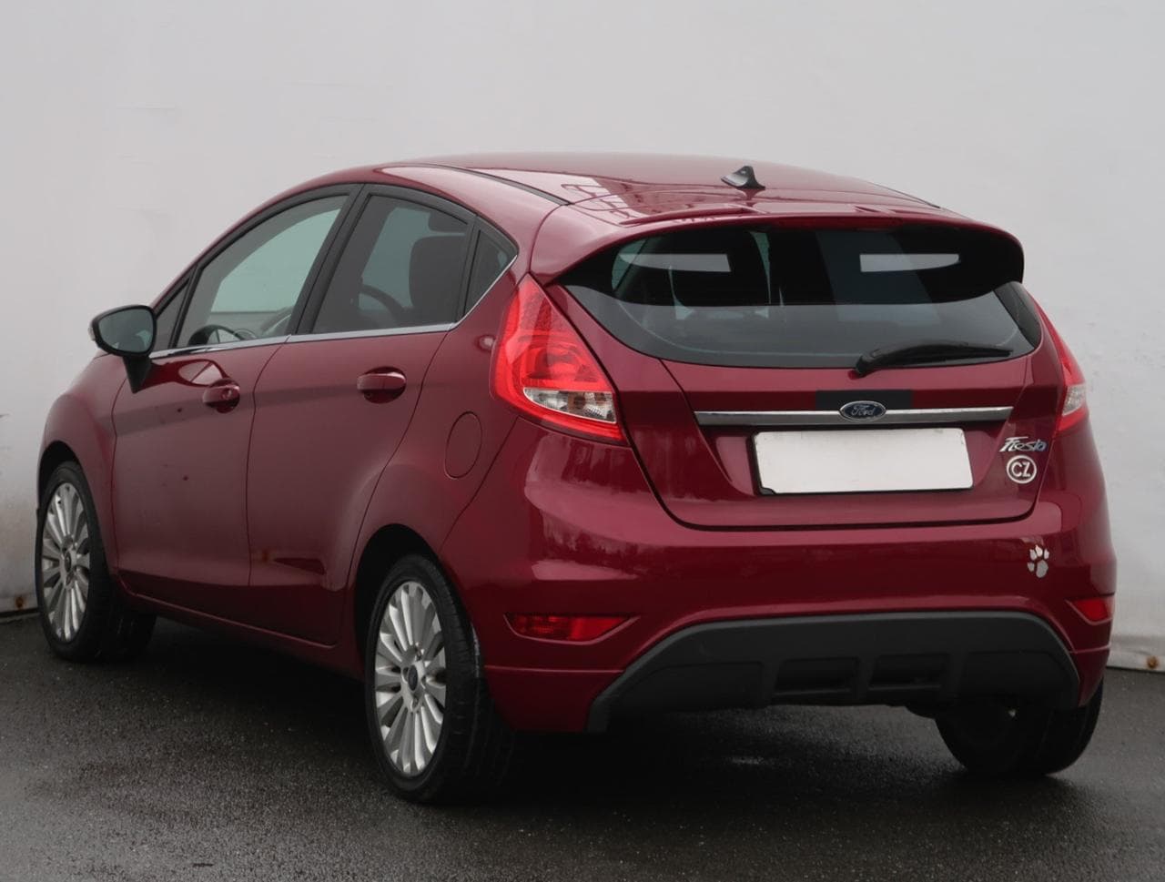 2009 Ford Fiesta - 5