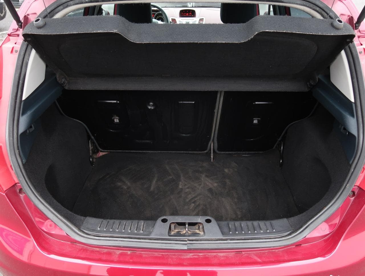 2009 Ford Fiesta - 19