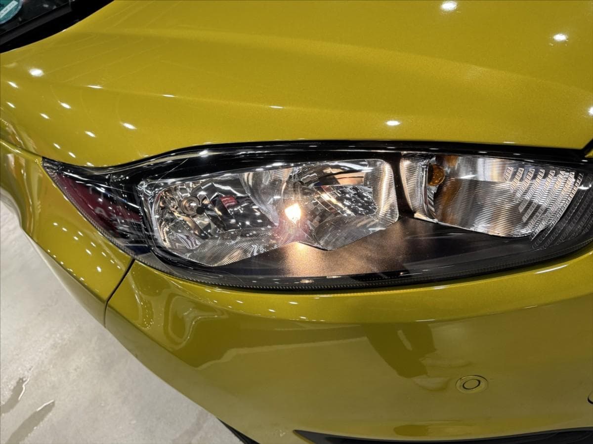 2015 Ford FIESTA - 10