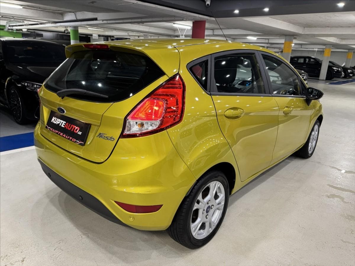 2015 Ford FIESTA - 7