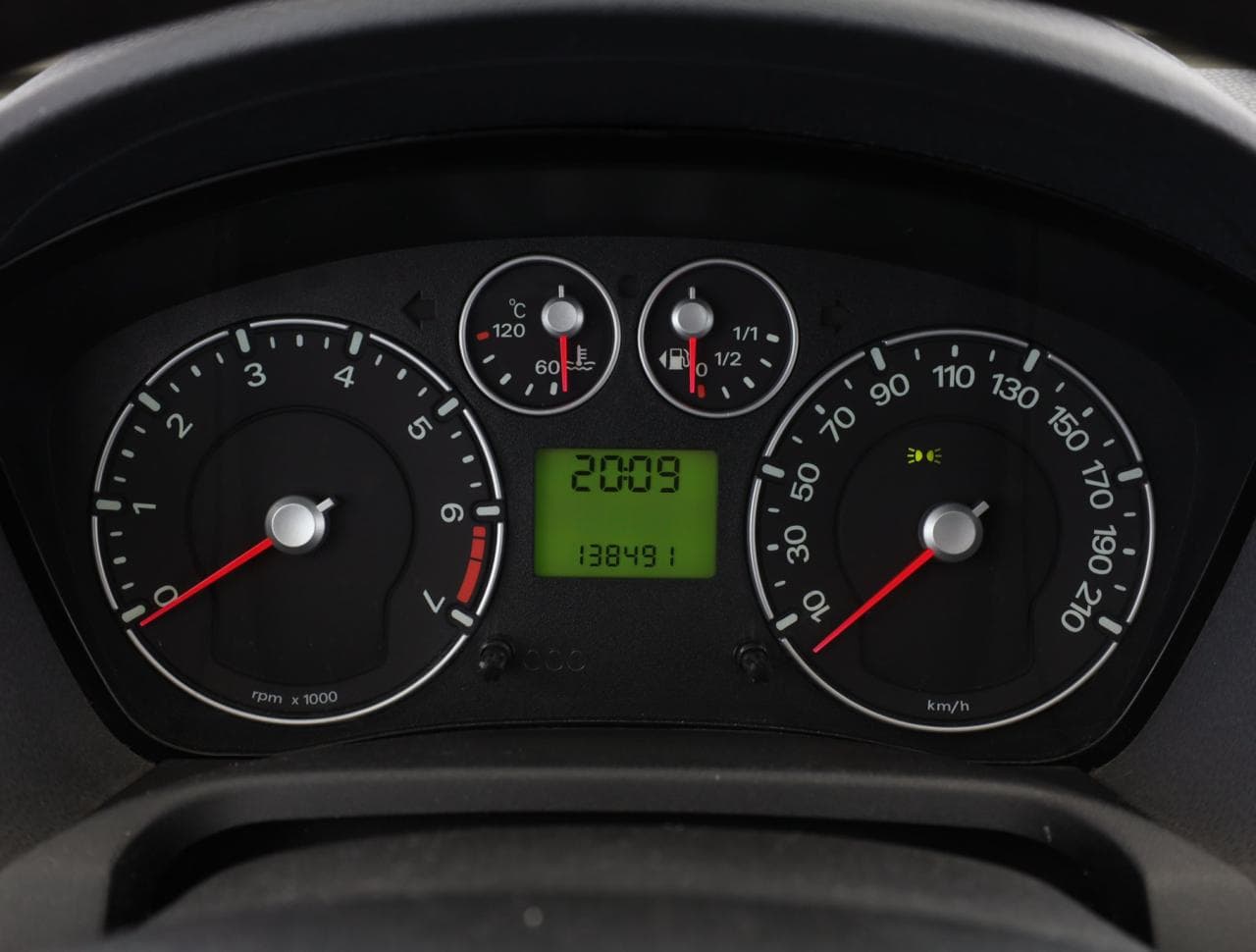 2006 Ford Fiesta - 14