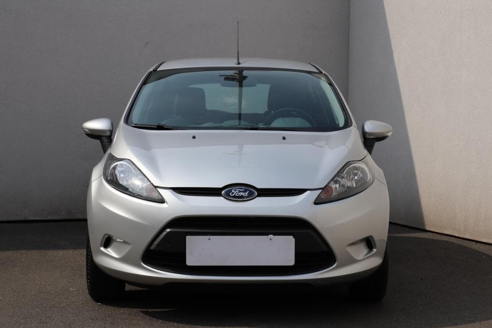2009 Ford Fiesta - 2
